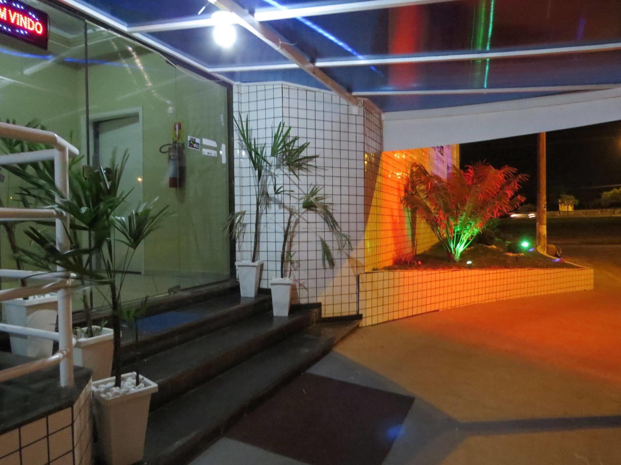 Dok Brasilia Hotel Unidade Aguas Claras Taguatinga Exterior photo